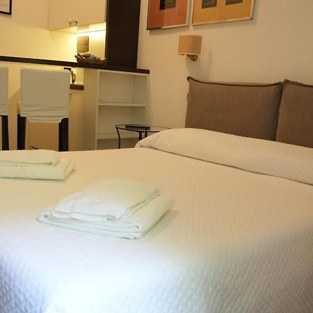 Luca Giordano 142 B&B เนเปิลส์ ภายนอก รูปภาพ