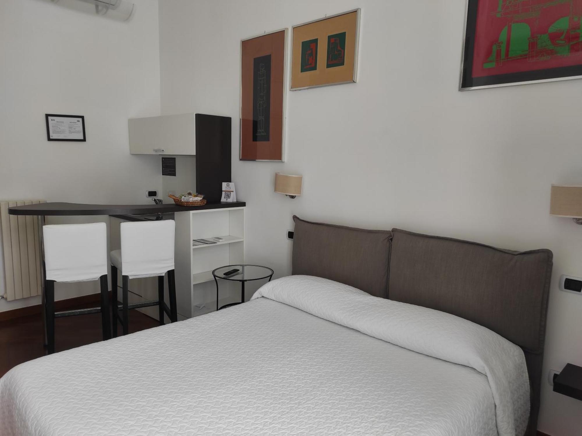 Luca Giordano 142 B&B เนเปิลส์ ห้อง รูปภาพ
